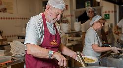 Mezzo secolo di sagra della porchetta: Costano si prepara alla festa. Le date e il programma