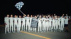 AMG GT XX, il giro del mondo in 8 giorni
