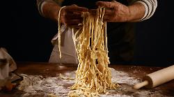Il cibo guida i viaggi: l’Umbria tra le regioni più cercate dagli appassionati di gastronomia
