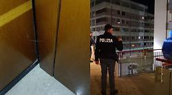 Tentano di rubare in casa con la "tecnica della colla". Arrestati due uomini di 40 e 35 anni