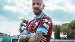Per l'Arezzo a Pontedera il nuovo arrivato Tito subito a disposizione e Bucchi ritrova anche Guccione e Cianci