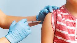 Influenza, allarme per una stagione impegnativa. Ospedali in allerta e appello per una campagna vaccinale 