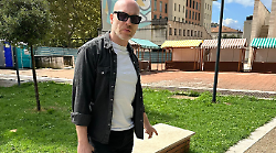 Vigilante minacciato e aggredito da un tunisino in piazza del Bacio 