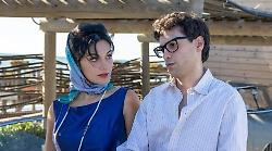 Champagne - Peppino di Capri stasera in tv lunedì 1° settembre su Rai 1: trama e cast del film sull'artista