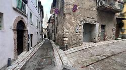 Terni, il borgo di Collescipoli sta morendo. Chiude la saracinesca anche l'ultimo negozio di generi alimentari