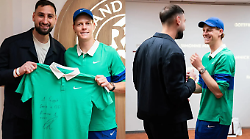 Donnarumma e l'amicizia con Jannik Sinner: "Abbiamo un rapporto speciale. Gli faccio l'in bocca al lupo per il derby con Musetti"