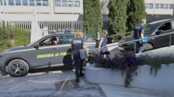 Sequestrati apparecchi irregolari: multa da 15mila euro e negozio chiuso per 30 giorni