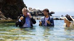 Succede anche nelle migliori famiglie stasera in tv giovedì 4 settembre su Rai 1: trama e cast del film di Siani