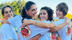 La staffetta da Guinness a tutta birra: ecco il team Moretti, quattro amiche unite dal cognome e dall'atletica