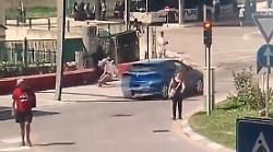 Aggredisce senza motivo una passante a Fontivegge: denuncia ed espulsione per un 27enne