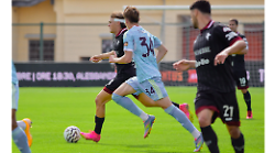 L'Arezzo fa a strisce la Juventus Next Gen, quarta vittoria di fila e il presidente Manzo: "Venerdì tutti al Comunale"
