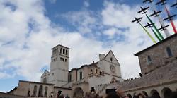 San Francesco d'Assisi, il 4 ottobre nuova festa nazionale: slitta l'ok della Camera. Quanto costerà allo Stato il nuovo festivo
