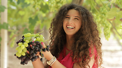 Francesca Lonigro, chi è l'imprenditrice a Boss in incognito. La sua Lonigro Fruit confeziona 3 milioni di chili d'uva all'anno 