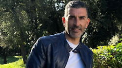 Simone Di Pasquale, chi è il ballerino che ha vinto la prima edizione di Ballando con le Stelle. Vita privata, carriera e il ritorno in pista con  la Signora Coriandoli