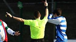 L'arbitro fa anche il calciatore: arriva il no del giudice sportivo, il match va rigiocato