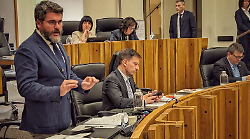 Approvata la Legge EnergiaUmbra, De Luca: "Il modello Umbria per conciliare transizione energetica e tutela del paesaggio"