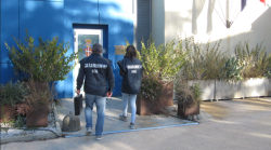 Rifiuti pericolosi ammassati in azienda. L'ultimo smaltimento risaliva al 2011: denunciato e multato l'amministratore