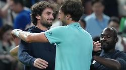 Atp Shanghai, la finale tra cugini vale un tesoro: quanto guadagna chi vince tra Vacherot e Rinderknech