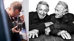 Platon, chi è il celebre ritrattista che ha scattato la foto di Pacino e De Niro per Moncler