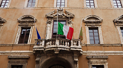 Bandiere a mezz'asta anche in Umbria per i tre carabinieri deceduti   