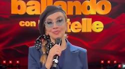 Ballando con le stelle, le anticipazioni della puntata di stasera: Renato Zero è il ballerino per una notte