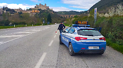 Era stato espulso dal paese per spaccio e porto abusivo di armi. Rientrato illegalmente, viene fermato dalla polizia: arrestato 