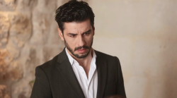 La notte nel cuore, stasera in tv su Canale 5: Melek accetta la proposta di Cihan. Le anticipazioni