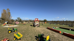 Il Villaggio delle Zucche, un’oasi di gioco, natura e solidarietà nel cuore dell’Umbria