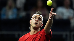 Chi è Francisco Cerundolo, l'avversario di Sinner a Parigi: la laurea in marketing e il sogno di diventare cantante