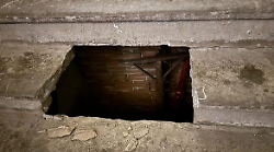 Si sfonda il pavimento nella Casa del Petrarca e un dipendente comunale si ferisce