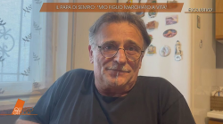 Delitto di Garlasco, parla il padre di Sempio indagato per corruzione: "Sono passati tanti anni, non ricordo cosa ho dentro i telefoni"