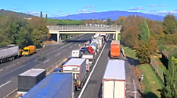 Bloccati in Autostrada da traffico e cantieri? Dal 2026 ecco il rimborso: quando scatta e come funziona, tempistiche e criteri