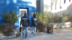 Serbatoi non bonificati e deposito illegale in area non autorizzata: denunciato 58enne per gestione abusiva di rifiuti