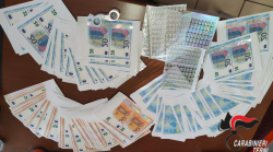 Terni, 18enne ternano incensurato trovato con oltre 35.000 euro in banconote contraffatte nascoste in casa