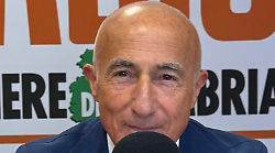 La favola di Sergio Donati, l'ex ferroviere umbro diventato un guru dell'abbigliamento e fenomeno social