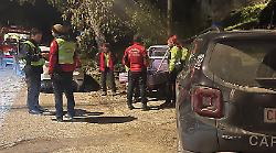 Ritrovato l'elicottero precipitato: è andato distrutto nell'impatto a Badia Tedalda