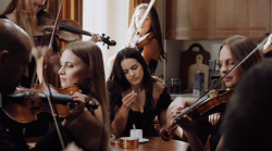 Rosalía e l'orchestra nel nuovo album: in quanto tempo è stato registrato e quanto è costato