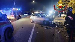 Frontale tra due auto lungo la variante a Tavernelle: due feriti. Intervenuto anche l'elisoccorso