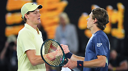 Sinner contro de Minaur, dodici precedenti e un solo vincitore: dalle Next Gen Finals al 500 di Vienna. Oggi la semifinale a Torino