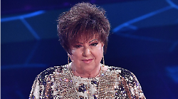 Orietta Berti, cos'è successo quando Luigi Tenco si suicidò a Sanremo e cosa c'era scritto nel biglietto d'addio: "Non ci ho mai creduto"