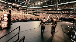 Oasis, annunciata sui social la "pausa di riflessione". Dovremo aspettare altri 16 anni? Il motivo dietro lo stop