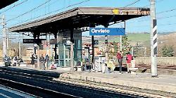 Orvieto, Intercity 598: tempi intollerabili, richiesta Direttissima