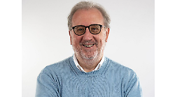 Primo romanzo giallo per il giornalista Claudio Repek: l'omicidio di una bambina, un magistrato e la ricerca della verità