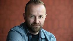 Terni, il 6 dicembre arriva il prof-divulgatore da 800 mila follower: incontro “Meglio veri che perfetti” con Enrico Galiano