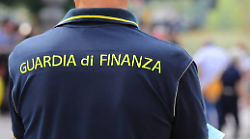 Imprenditori eugubini a capo di una maxi frode fiscale: fatture false di circa un milione di euro e 63 aziende coinvolte 