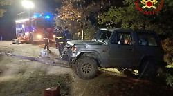 Incidente a Pausillo, fuoristrada si ribalta: due persone coinvolte 