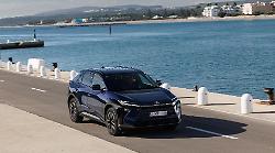 Aggiornamento per il Toyota bZ4X: due nuove batterie e motori rivisti, fino a 569 km di autonomia