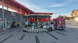 Terni, giostraio di 68 anni cade nel vuoto da una scala mentre lavora. Ricoverato all'ospedale in prognosi riservata