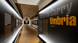 Steve McCurry torna a fotografare l'Umbria, inaugurata la mostra a Montefalco: "C'era ancora molto da dire su questa regione". Le immagini 