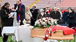 Tanti ex del Perugia per l'addio al mitico Renzo Luchini: commozione al Curi